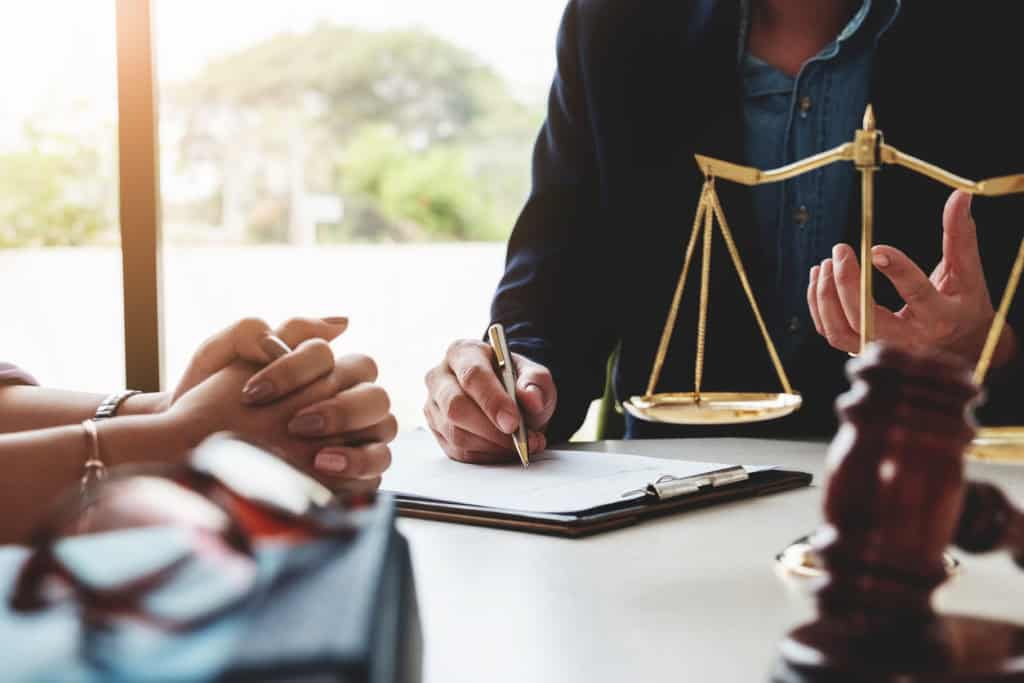 Court Applications vs. Mediation: A Less Stressful Path with EH Mediation Ashby-de-la-Zouch